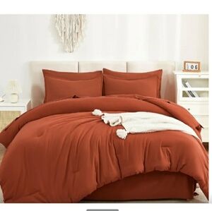Burnt Orange Comforter Set with Cozy Texture